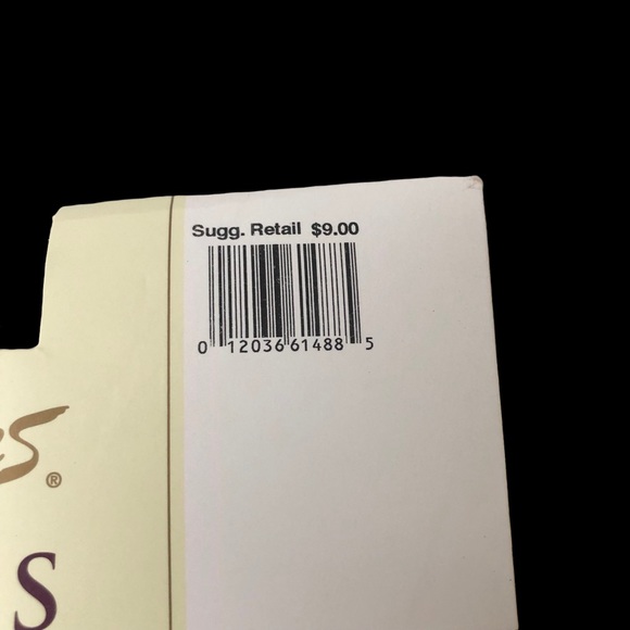 NOS Hanes Plus Silk Reflections Silky Sheer Panty Hose 2 plus Barely There Color - Picture 6 of 6